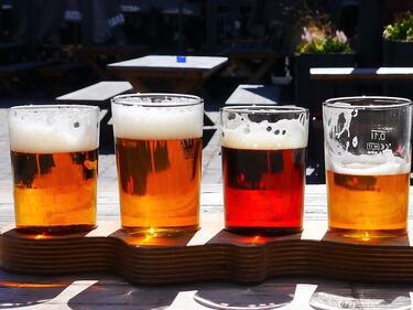 В чужбина започнаха да пият повече българска бира