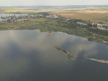 Кой продаде част от Варненското езеро на частна фирма?