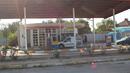 Кола се вряза в колонка за метан в София