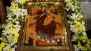Атон дари чудотворна икона на Богородица на "Св. Ал. Невски" (СНИМКА)