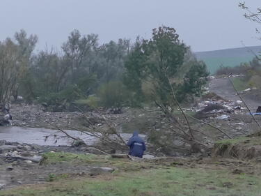 Почина спасен от потопа в Бургаско