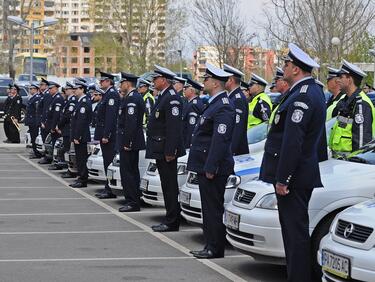 Българските полицаи отбелязват професионалния си празник