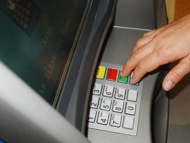 3-ма българи са арестувани за ограбване на банкомати в Истанбул