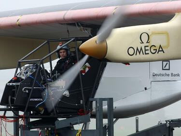 Solar Impulse приключи европейската си обиколка