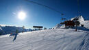 Огромни опашки пред ски зоната в Банско 