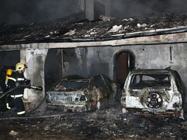 Две коли изгоряха тази нощ в Исперих