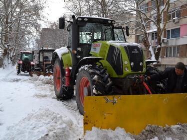 АПИ: Няма затворени пътища заради снега