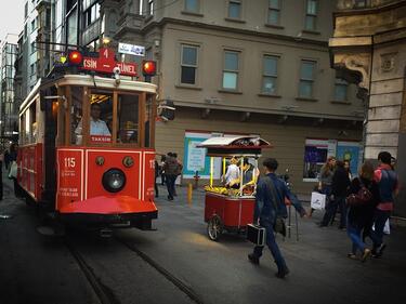 Градският транспорт в София се движи нормално 