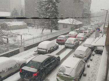 Днес ще остане облачно с валежи