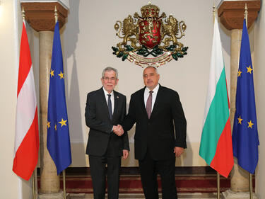 Борисов и Ван дер Белен обсъдиха щафетата на европредседателството