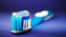 Учени: Съставка на пасти за зъби, прахове и сапуни предизвиква рак