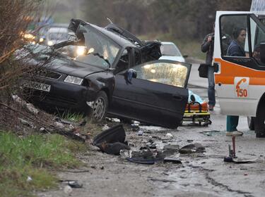 Линейка и две коли катастрофираха между Банско и Гоце Делчев