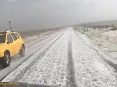 Сняг наръси в Турсия през август