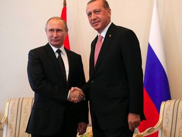 Путин и Ердоган се срещат в Сочи
