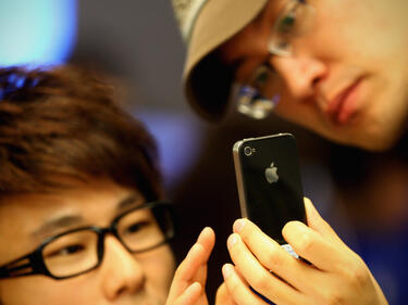 iPhone засилва позициите си в Китай