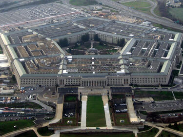Пентагонът: Военната ни индустрия закъсва
