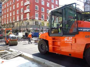 Каква е позицията на общината за ремонта на улица "Граф Игнатиев"?

