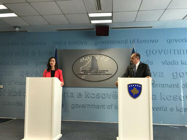 Мария Габриел зове Косово да инвестира в цифровизация