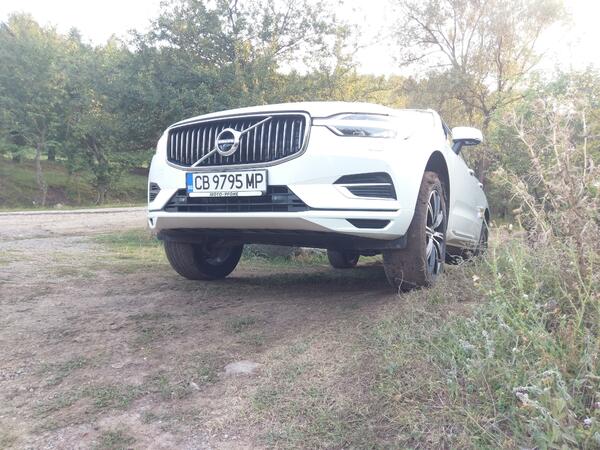 4.4 на градско с кола над 2 тона – представяме ви Volvo XC60 Hybrid (СНИМКИ)