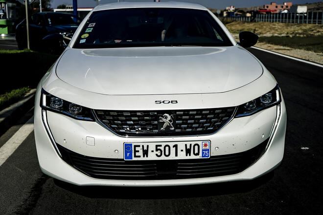 508 дизайнерски урока от новия Peugeot 508 (СНИМКИ)