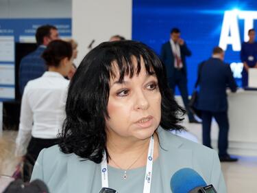Викнаха "Бърза помощ" в Министерство на енергетиката заради Теменужка Петкова
