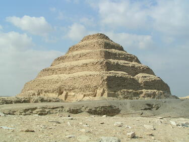Спасиха от срутване най-старата египетска пирамида