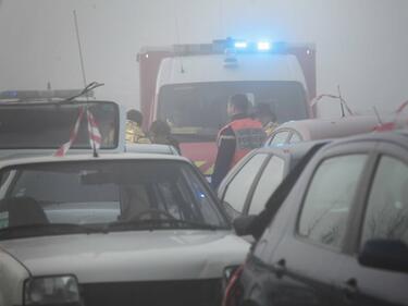 Един загинал и много ранени при верижна катастрофа на АМ "Струма"