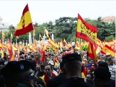 Стотици хиляди протестираха в Барселона