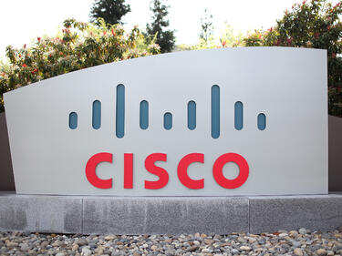 Cisco съкращава 6500 работни места 