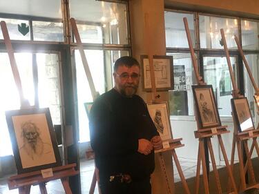 Христо Стоянов с изложба на завещаните си картини