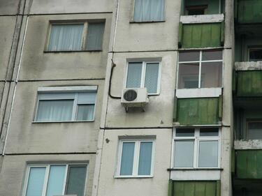 Блоковете в София няма да махат климатиците от фасадите