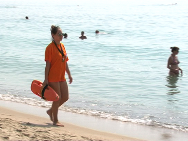 Спасители вече посрещат туристи в Слънчев бряг
