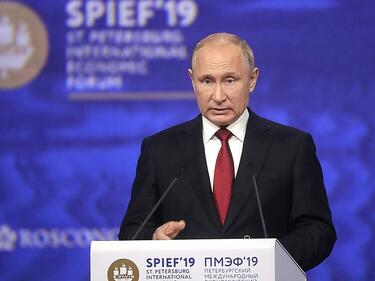 Путин: Криза завладя икономическите отношения в света