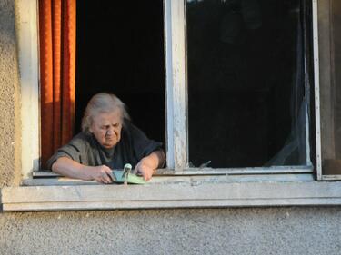 Евростат: Най-кратко живеещата европейка - българката