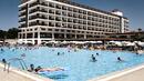 Българите почиват в евтините хотели, чужденците – в луксозните