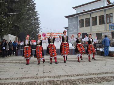 Фестивал на българските песни и ястия в Старозагорско
