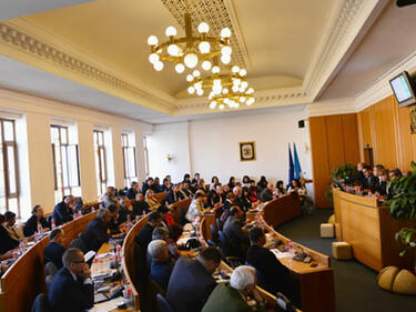 Фандъкова, общинските съветници и районните кметове се заклеват за новия мандат