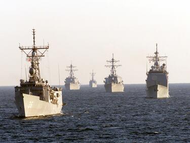 Парламентът каза „Да“ на закупуването на два бойни кораба от Холандия