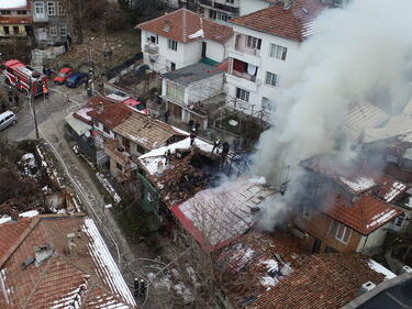 Внимавайте за пожари в новогодишната нощ! Професионалистите съветват как