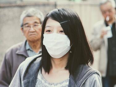 1500 ареста в Китай заради продажба на фалшиви медицински маски