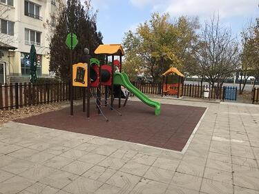Във Велико Търново са затворени всички детски площадки
