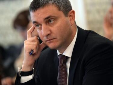Горанов: Рано е България да мисли за финансиране от МВФ заради Covid-кризата
