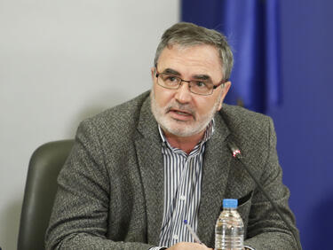 Кунчев: Въпреки подобряването на ситуацията е рано за отмяна на епидемичниата обстановка