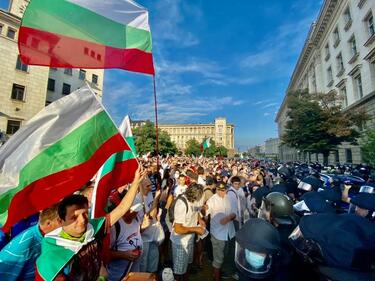 Протестиращи пред АФП: ЕС да вземе отношение към случващото се в България