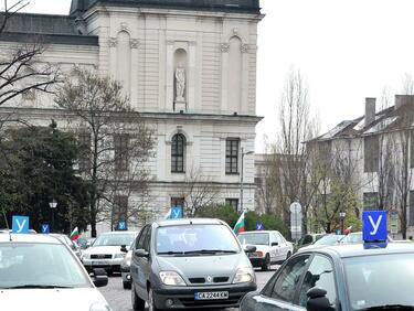 Автоинструктори излизат на протест
