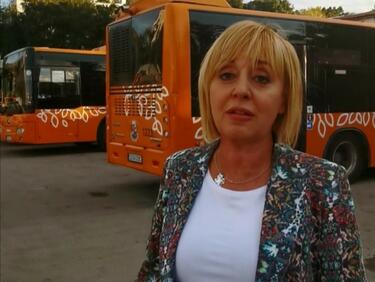 Манолова: Фандъкова да спре нагласен търг за части за китайските градски автобуси