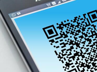 Пекин иска всеи пътуващ да има QR-код