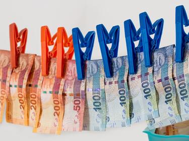 Разбиха схема за пране на пари в Пловдив