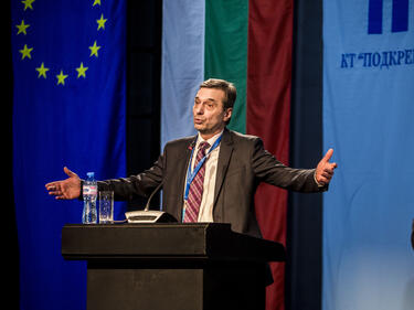 Димитър Манолова: Икономика ни е тежко зависима от фактори извън България
