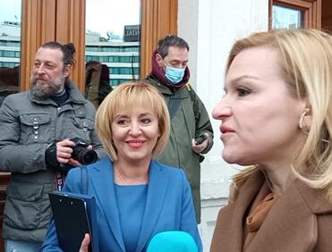 Манолова: Още днес внасяме предложението за ревизия на кабинета „Борисов 3“